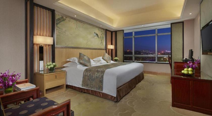 Feicheng Blossom Hotel Exterior foto